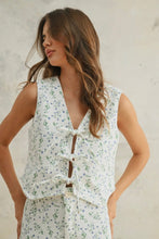 Load image into Gallery viewer, Ditsy Floral Vest