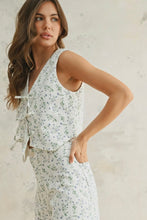 Load image into Gallery viewer, Ditsy Floral Vest