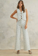 Load image into Gallery viewer, Ditsy Floral Vest