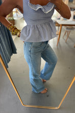Load image into Gallery viewer, Straight Jeans With Stretch
