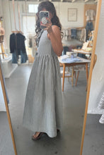 Load image into Gallery viewer, Bow Tie Front Dress