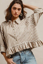 Load image into Gallery viewer, Ruffled Button Down