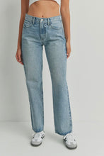 Load image into Gallery viewer, Straight But Loose Jeans