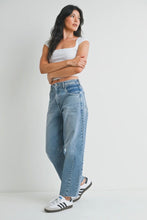 Load image into Gallery viewer, Classic Barrel Jeans