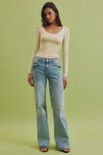 Load image into Gallery viewer, Soft + Stretchy Scoop Neck