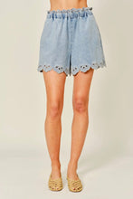 Load image into Gallery viewer, Scalloped Denim Shorts