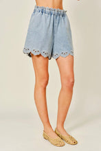Load image into Gallery viewer, Scalloped Denim Shorts