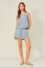 Load image into Gallery viewer, Scalloped Denim Shorts
