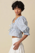 Load image into Gallery viewer, Puffed Sleeve Tie Front Top