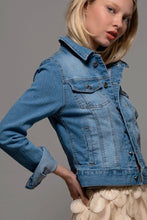 Load image into Gallery viewer, Classic Jean Jacket