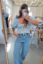 Load image into Gallery viewer, Classic Barrel Jeans