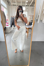 Load image into Gallery viewer, Patch Pocket Wide Leg Jeans