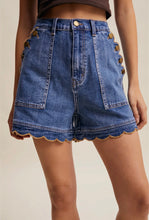 Load image into Gallery viewer, Scallop Edged Denim Shorts