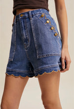 Load image into Gallery viewer, Scallop Edged Denim Shorts