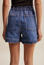 Load image into Gallery viewer, Scallop Edged Denim Shorts