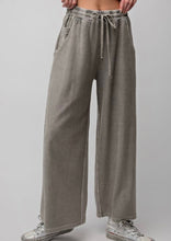 Load image into Gallery viewer, Wide Leg Terry Pants