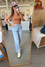 Load image into Gallery viewer, Wide Leg Cuffed Jean