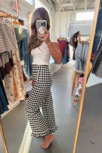 Load image into Gallery viewer, Patch Pocket Gingham Pants
