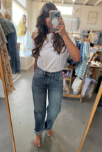 Load image into Gallery viewer, High Rise Dad Jeans