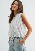 Load image into Gallery viewer, Eyelet Swing Top
