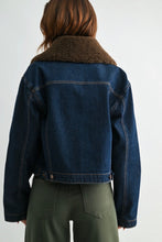 Load image into Gallery viewer, Fur Collar Jean Jacket