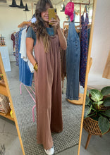 Load image into Gallery viewer, Ruffled Sleeve Jumpsuit
