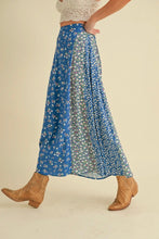 Load image into Gallery viewer, Spring Floral Skirt