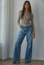 Load image into Gallery viewer, Button Down Henley