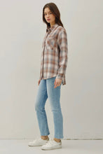 Load image into Gallery viewer, Classic Plaid Button Down
