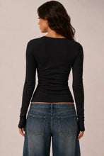 Load image into Gallery viewer, Classic Henley