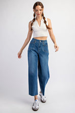 Load image into Gallery viewer, Cropped Straight Leg Jeans