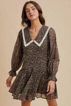 Load image into Gallery viewer, Peter Pan Collar Dress