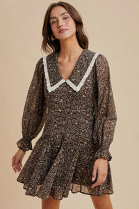 Peter Pan Collar Dress