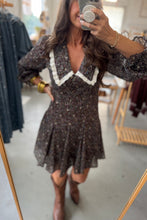 Load image into Gallery viewer, Peter Pan Collar Dress