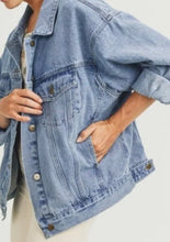 Load image into Gallery viewer, Boxy-Cut Denim Jacket