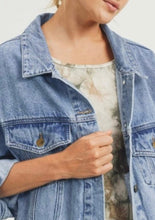 Load image into Gallery viewer, Boxy-Cut Denim Jacket