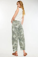 Load image into Gallery viewer, Camo Barrel Pants