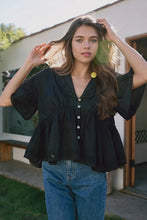 Load image into Gallery viewer, Eyelet Collared Top