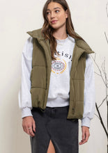 Load image into Gallery viewer, Puffer Vest