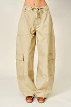 Load image into Gallery viewer, Baggy Cargo Pants