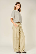 Load image into Gallery viewer, Baggy Cargo Pants