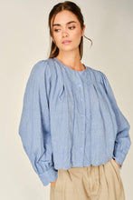 Load image into Gallery viewer, Scalloped Hem Top