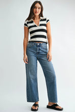 Load image into Gallery viewer, Booty Hugging Straight Jeans
