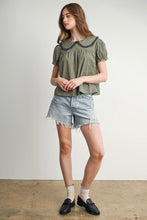 Load image into Gallery viewer, Peter Pan Collar Top