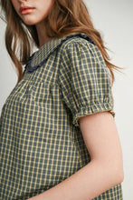 Load image into Gallery viewer, Peter Pan Collar Top