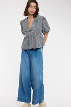Load image into Gallery viewer, Gingham Collared Top
