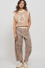 Load image into Gallery viewer, Leopard Barrel Jeans
