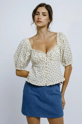 Puffed Sleeve Top