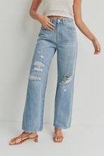 Load image into Gallery viewer, Distressed Dad Jeans