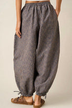 Load image into Gallery viewer, Checkered Baggy Pants